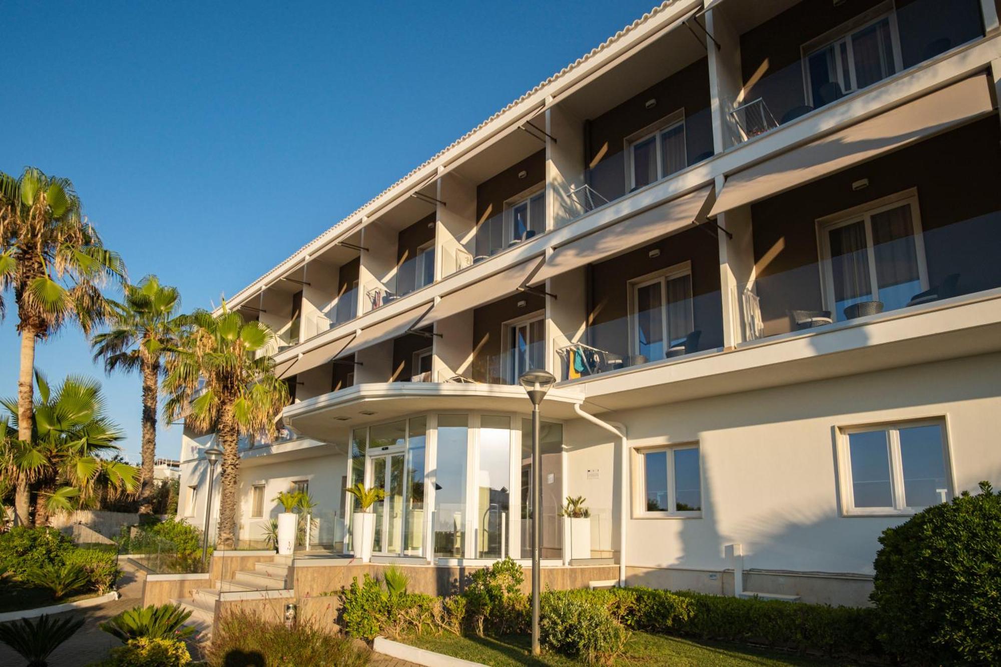 Ticho'S Greenblu Hotel Castellaneta Marina Ngoại thất bức ảnh