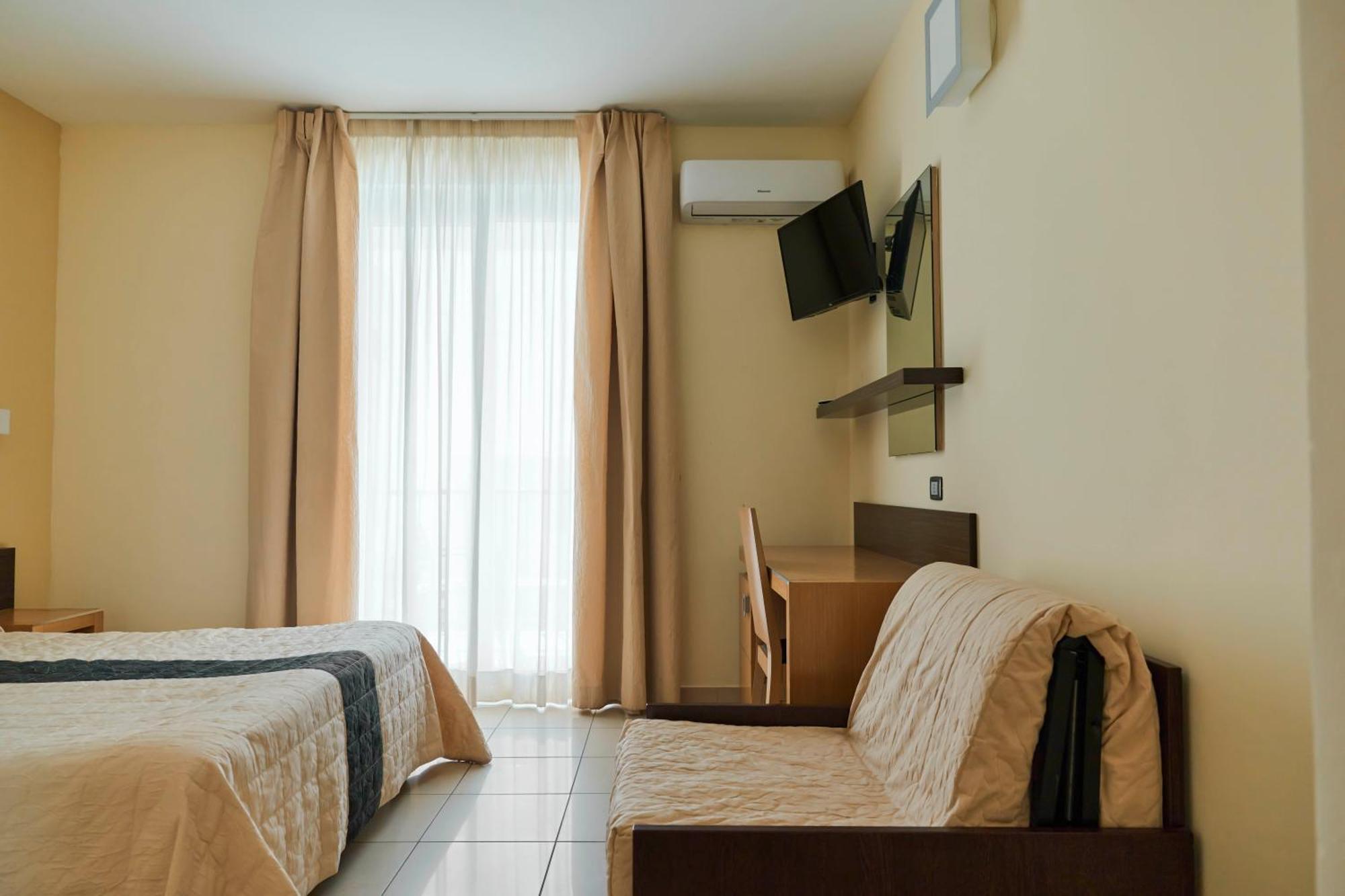 Ticho'S Greenblu Hotel Castellaneta Marina Ngoại thất bức ảnh